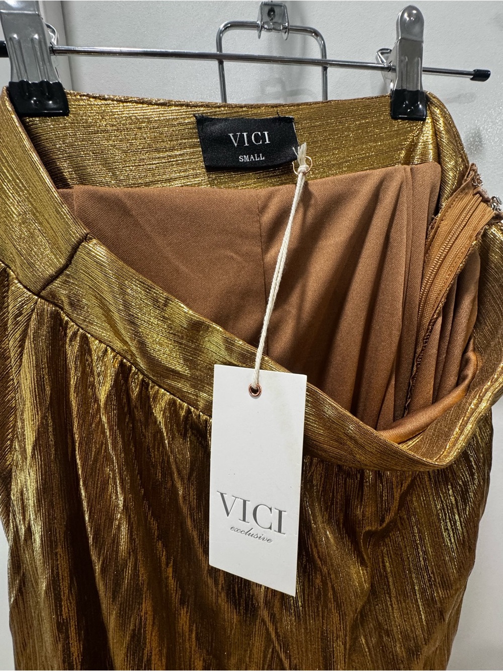 Vici Metallic Gold Pleated Maxi Skirt - Picture 4 of 4
